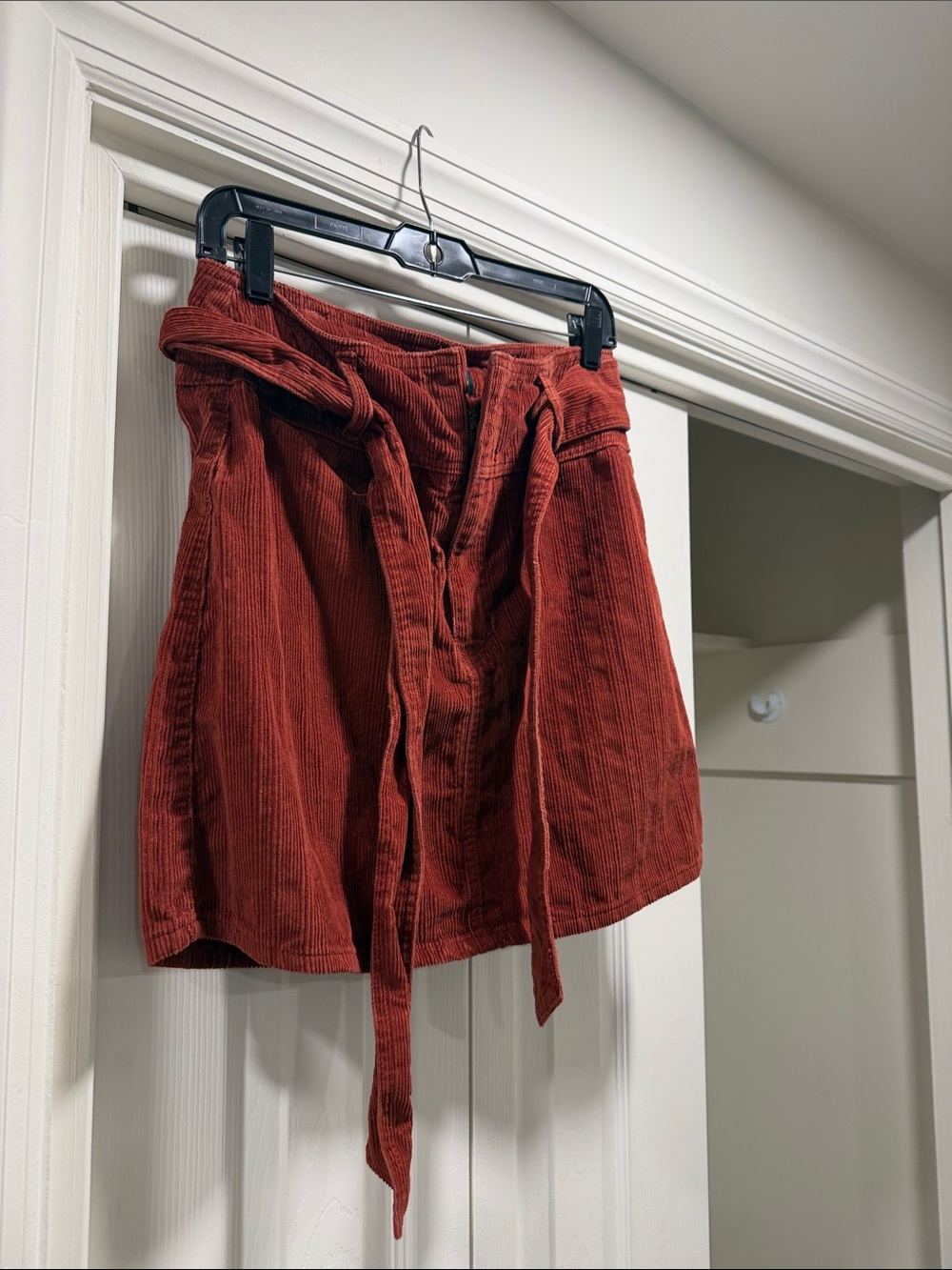 American Original Rewash - High-Waist Rust Corduroy Skirt with Tie Belt